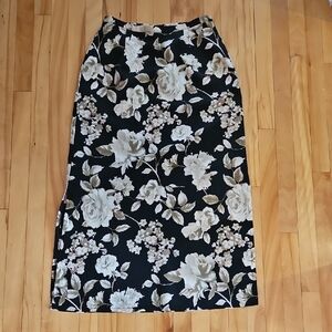 Carroll Reed Elegant Floral Pencil Skirt in Black and Cream